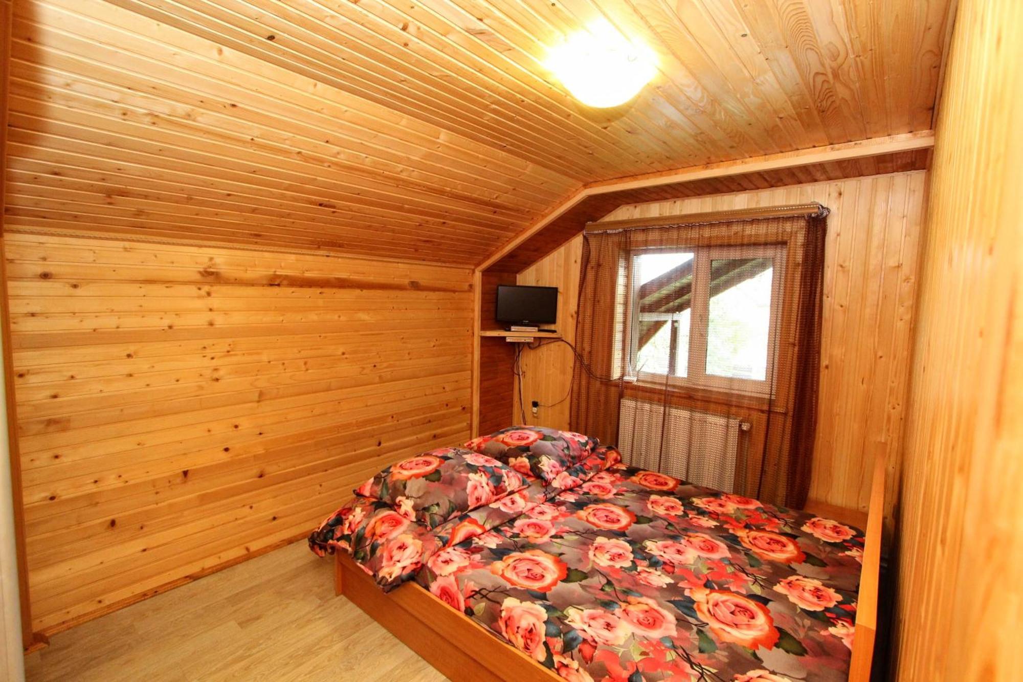 Complex "Shum Lisu" Apartment Tatariv Bagian luar foto